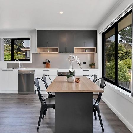 Youngtown Executive Apartments - 2Br Included, Free Parking & Wifi, Sofa Bed & Cot Fee Applies Launceston Exterior foto