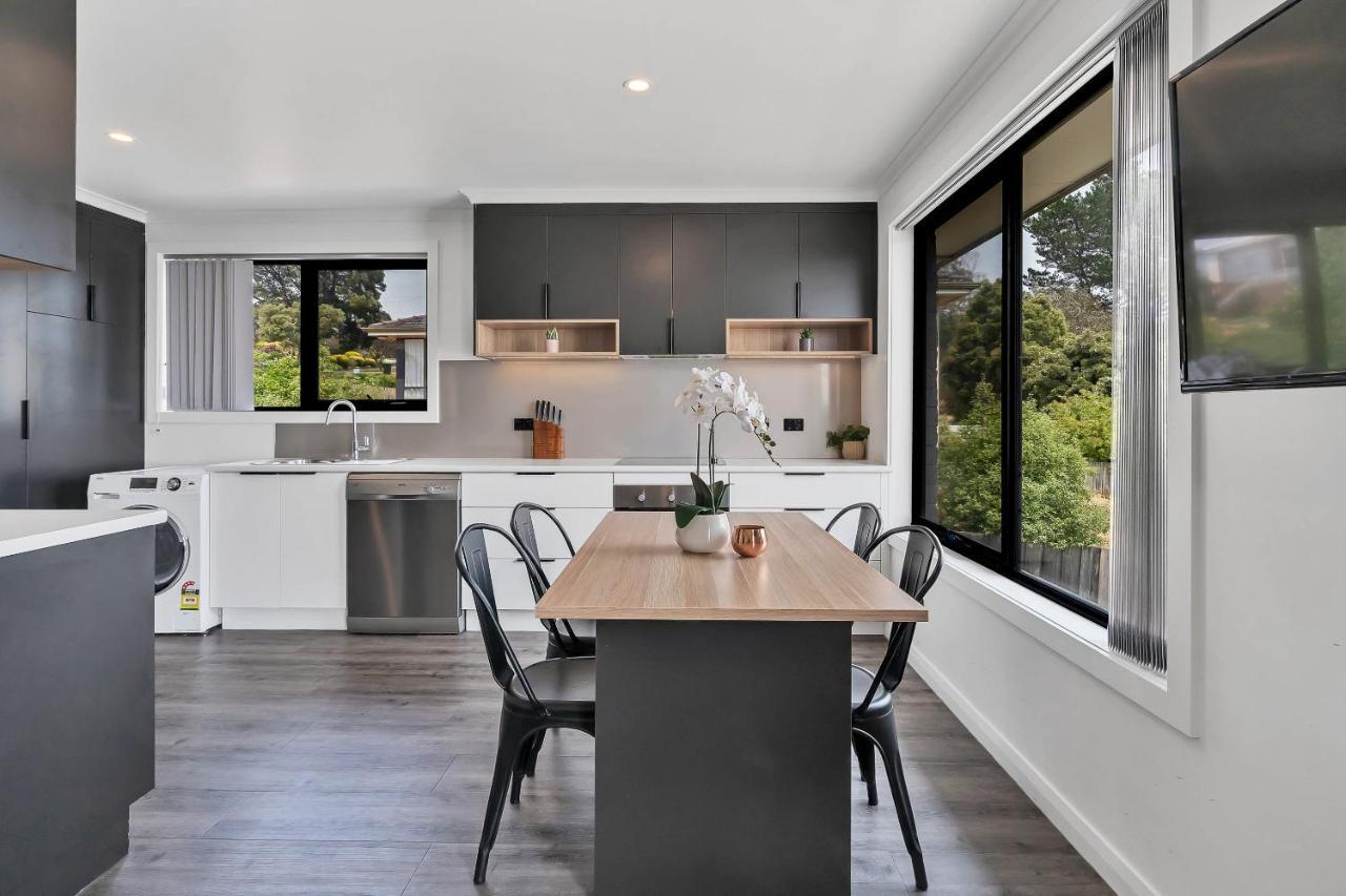 Youngtown Executive Apartments - 2Br Included, Free Parking & Wifi, Sofa Bed & Cot Fee Applies Launceston Exterior foto